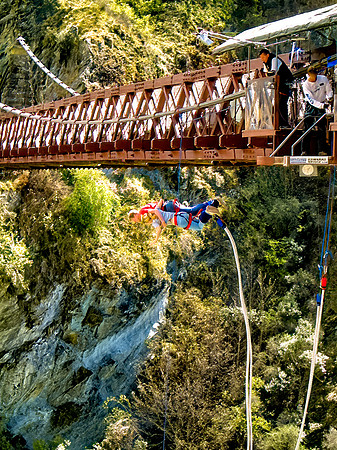Bungee Jumping Newlyweds, Queenstown, NewZealand