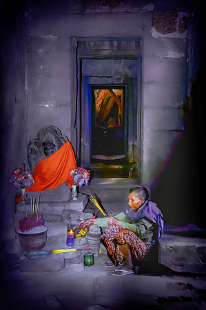 Prayer Chamber, Angkor Wat Interior 20